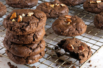 Chewy Gluten-Free Chocolate Cookies with Pecans