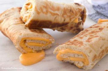 Grilled Cheese Rolls