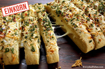 Cheesy Einkorn Pull-Apart Bread Video