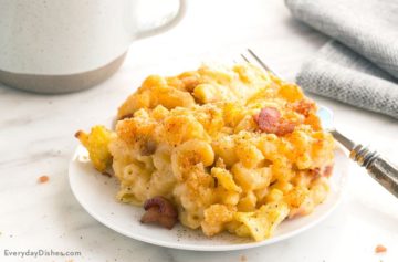 Bacon and Egg Mac and Cheese