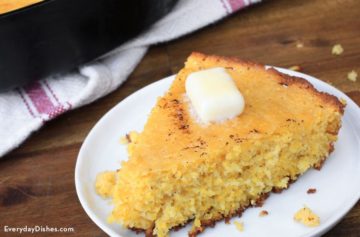 Easy Skillet Cornbread