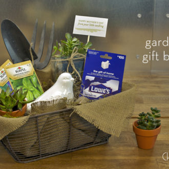 A cute DIY gift basket for a gardener.