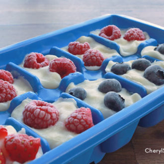 DIY frozen fruit smoothie packs with yogurt cubes