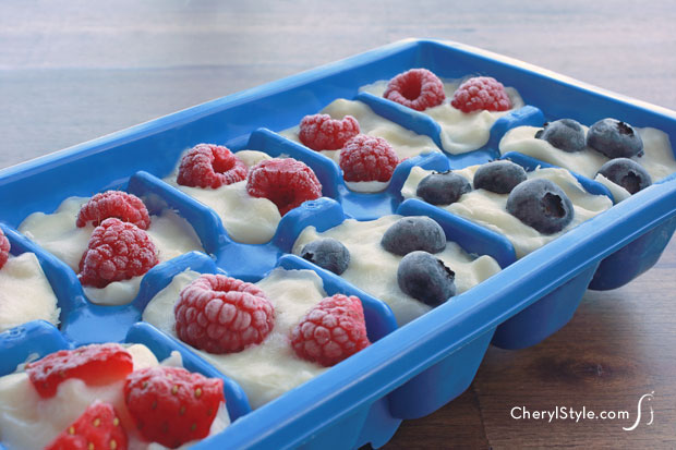 DIY frozen fruit smoothie packs with yogurt cubes.