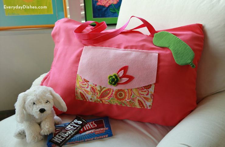 Easy Diy Sleepover Pillowcase Bag