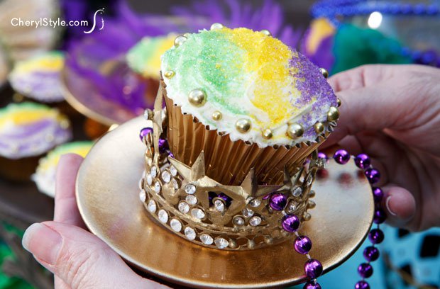 A cute king cake cupcakes – a small twist on a Mardi Gras tradition.