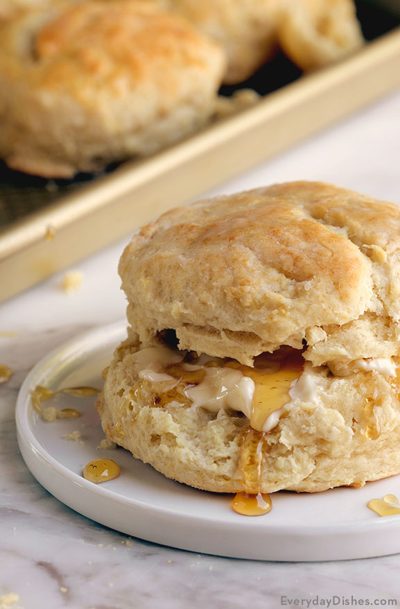 Easy buttermilk biscuits recipe video