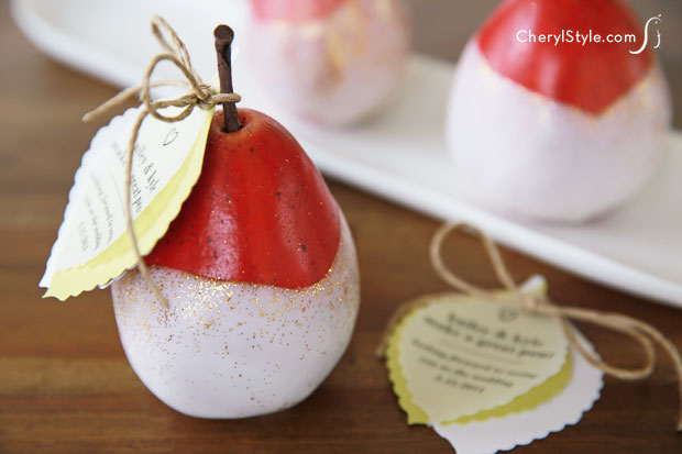 fresh pear place card with free printable | everydaydishes.com
