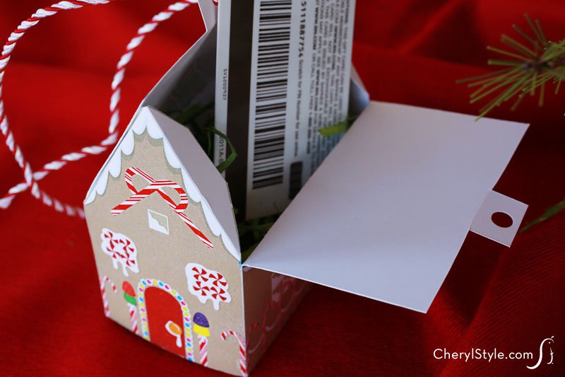 printable gingerbread house ornament—perfect for holding gift cards | Everyday Dishes & DIY.com
