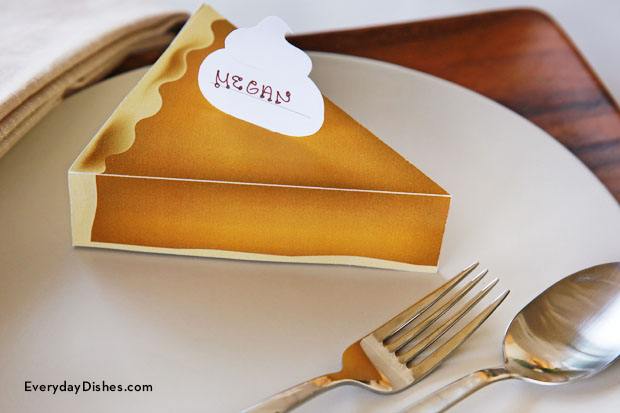 Easy Pumpkin Pie Place Cards! - A Beautiful Mess