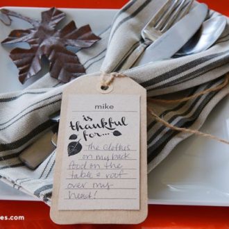DIY Thanksgiving printable place cards and a napkin treatment.