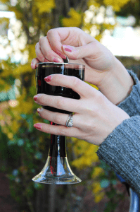 ‘Wine-down’ on the go with portable premium wine from Zipz! | Everyday Dishes & DIY.com