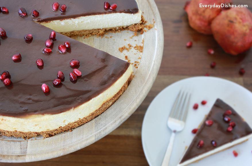 Cheesecake with chocolate ganache and pomegranate seeds recipe