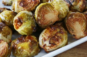 This crispy and tart #roasted #BrusselsSprouts with balsamic vinegar recipe will quickly become a family #favorite! recipe on www.Everyday Dishes & DIY.com