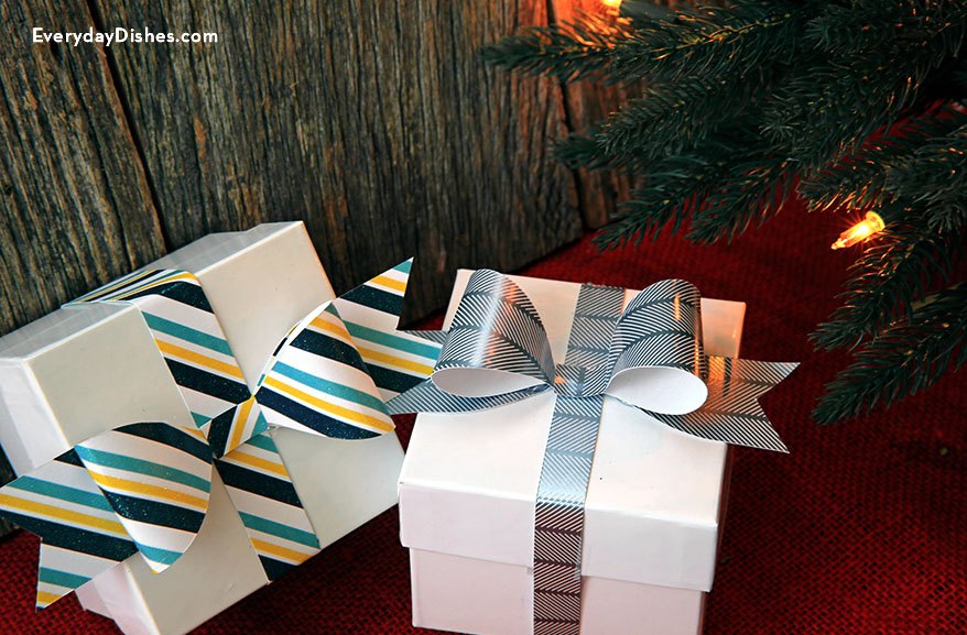 Printable Christmas bows for gifts
