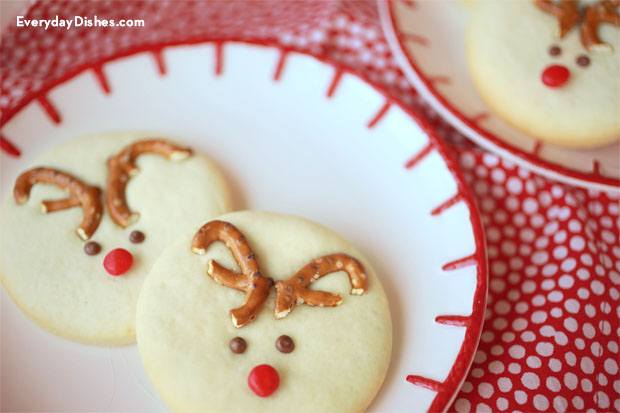 Reindeer sugar cookie with pretzel antlers