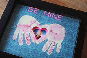 easy DIY gift with your kid's #photo and #handprints | instructions on Everyday Dishes & DIY.com