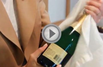 Everything you needed to know about storing and serving #champagne! | more tips and tricks on CherylStyle.com