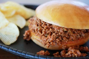 #SlowCooker sloppy joe recipe | find it at Everyday Dishes & DIY.com