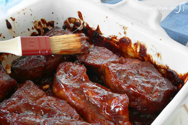 Easy and delicious recipe for country style BBQ pork ribs