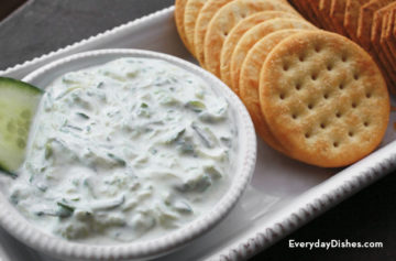 Make quick and easy cucumber dip in just 10 minutes!