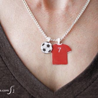A cute DIY sports necklace that can be personalized with fun printables.