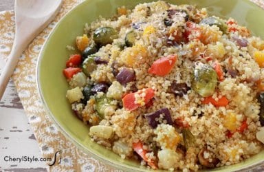 Quick and easy quinoa with roasted vegetables is super healthy!