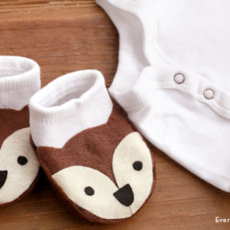 A pair of adorable DIY animal baby booties.