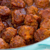 A bowl of delicious cocktail meatballs