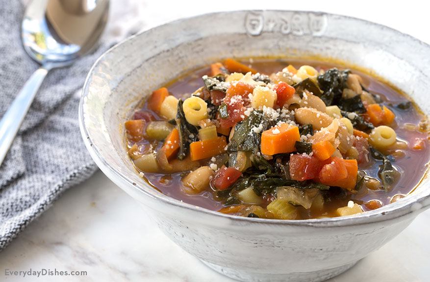 Hearty Minestrone Soup Recipe – Everyday Dishes