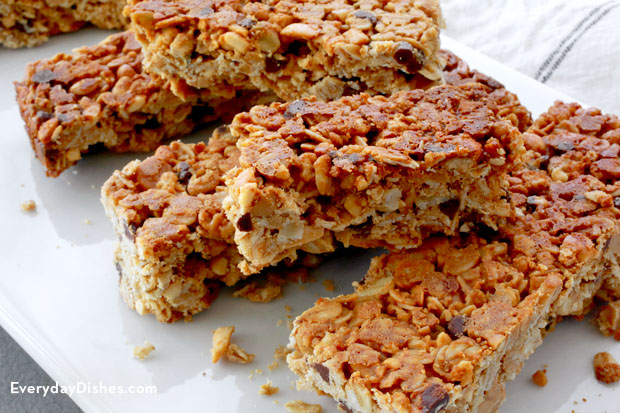 Homemade peanut butter granola bars recipe
