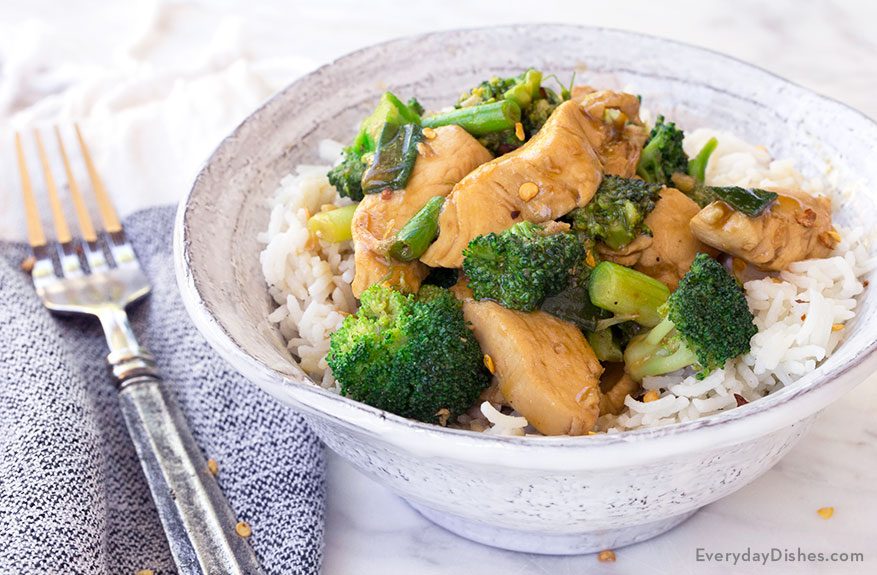Chicken and Broccoli Stir-Fry Recipe - Everyday Dishes