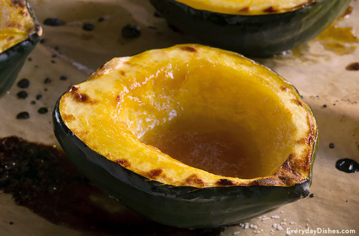 A delicious and healthy roasted acorn squash.