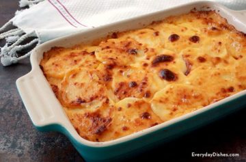 Cheesy scalloped potatoes