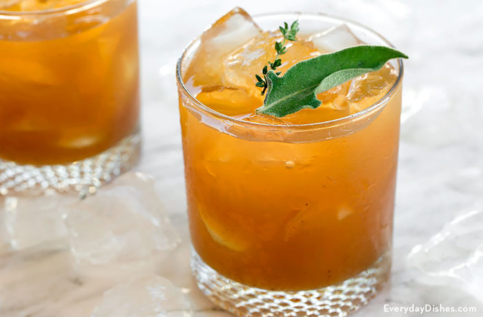 Sparkling apple butter whiskey cocktail