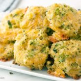 A plate of delicious broccoli cheddar quinoa bites