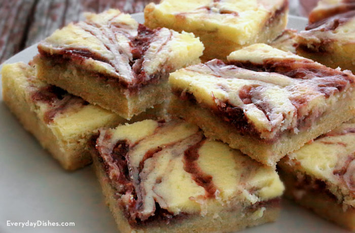 Raspberry cake mix bars — a delicious and easy-to-make treat!