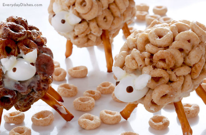 Cheerios sheep snacks, a cute Easter treat.
