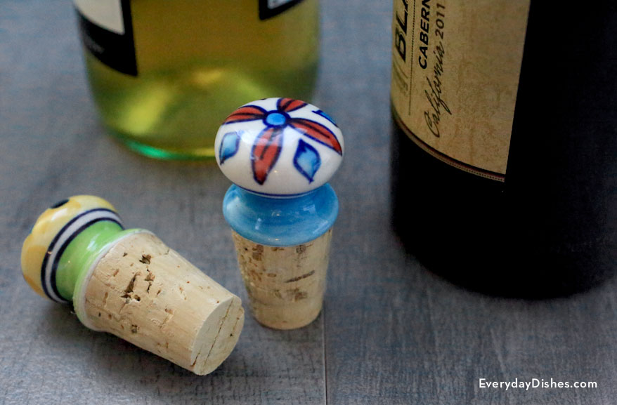 Decorative wine stoppers