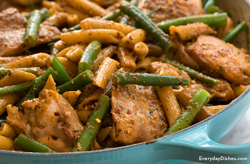 One pot pasta with chicken, sundried tomatoes and edamame beans