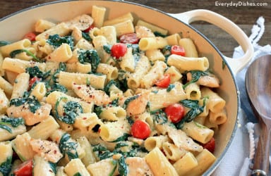 One-pan mozzarella chicken recipe