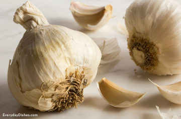 How to chop. grate and mince garlic video