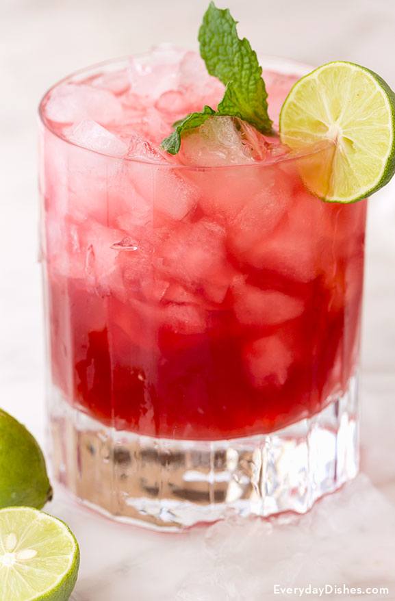 Cranberry mojito with key lime