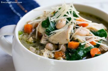 Chicken and Parmesan soup recipe with spinach