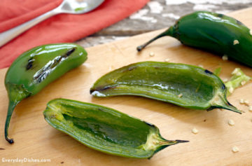 How to handle hot peppers instructional video
