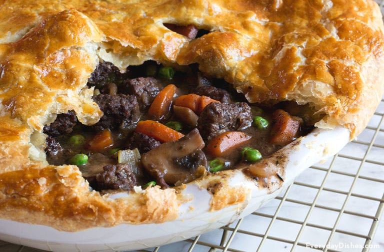 Savory Steak and Mushroom Pot Pie Recipe