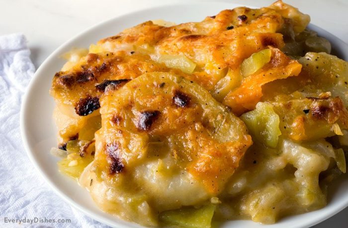 A delicious serving of green chili potatoes au gratin.