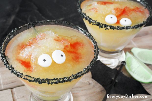 Some tasty frozen Halloween cocktails for all the ghouls!