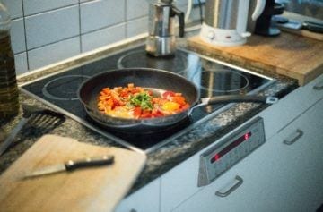 Buying Cookware? Here Are 10 Things You Should Watch Out For