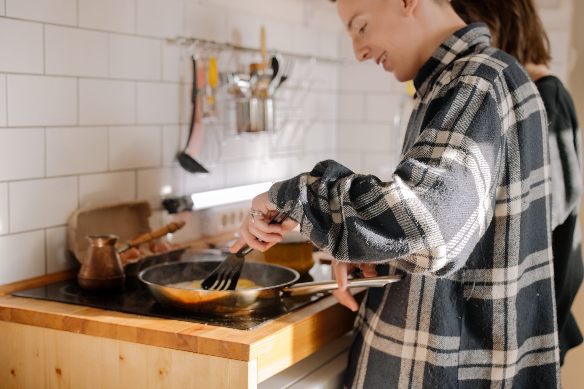 What to know about buying cookware
